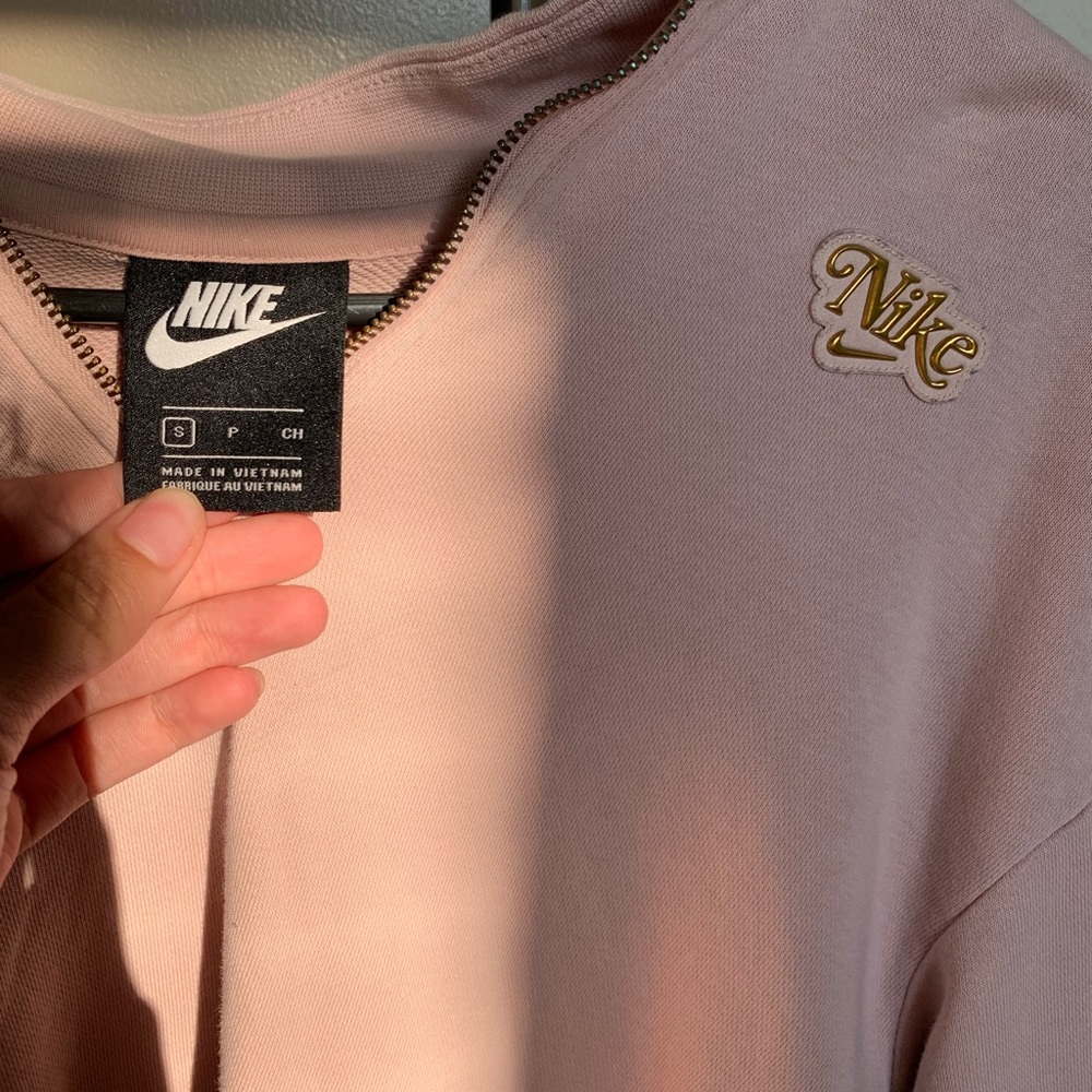 Nike Sweater